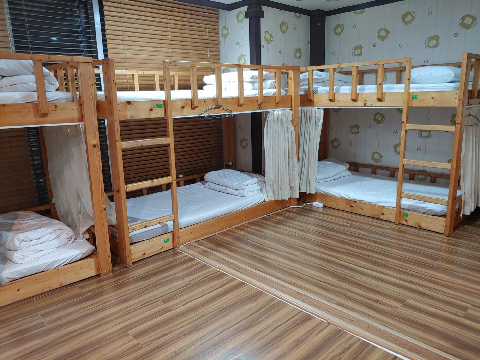 Seom Guesthouse Seogwipo Bagian luar foto